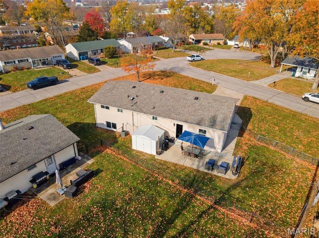 3762 Calef Drive, St Louis, MO 63125