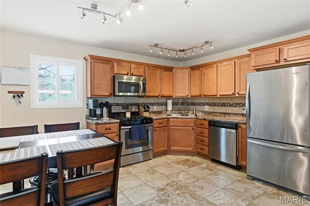 3762 Calef Drive, St Louis, MO 63125