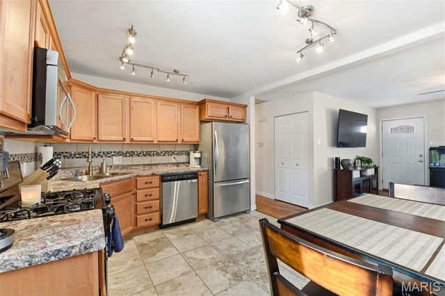 3762 Calef Drive, St Louis, MO 63125