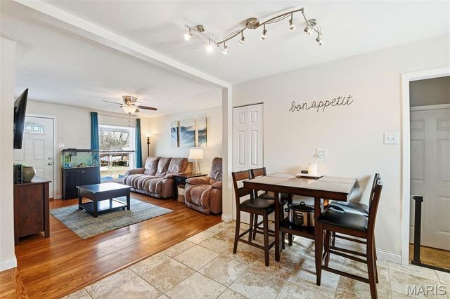 3762 Calef Drive, St Louis, MO 63125