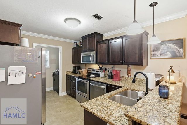 502 Cascade Court, Hinesville, GA 31313