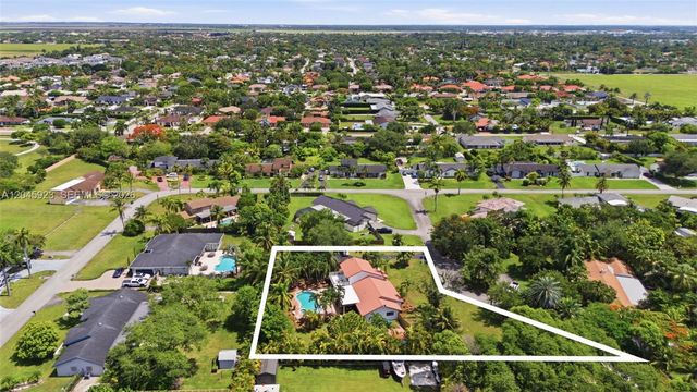 16564 SW 153rd Ct, Miami, FL 33187