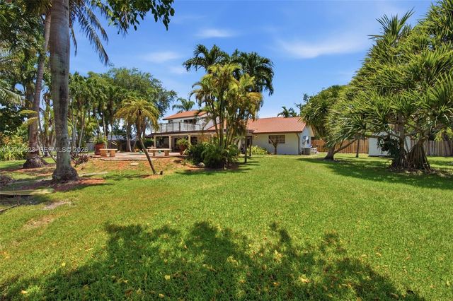16564 SW 153rd Ct, Miami, FL 33187