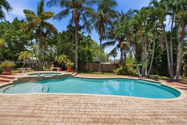 16564 SW 153rd Ct, Miami, FL 33187