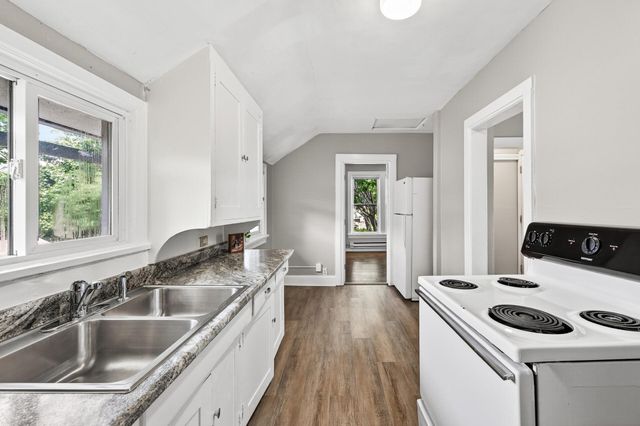 472 Case Avenue, Saint Paul, MN 55130