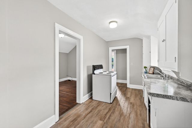 472 Case Avenue, Saint Paul, MN 55130