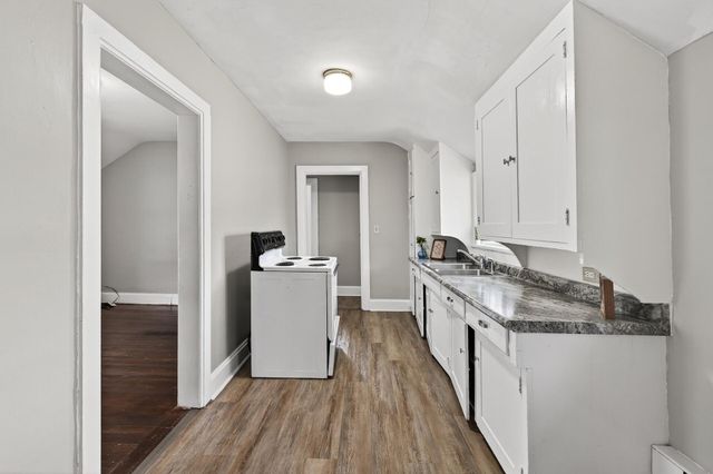 472 Case Avenue, Saint Paul, MN 55130