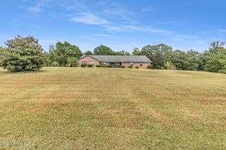 70 Harris Chapel Rd Road, Holly Springs, MS 38635