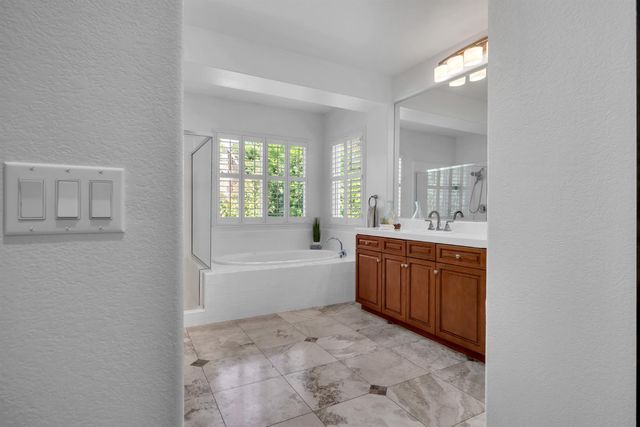 8013 Damico Dr, El Dorado Hills, CA 95762