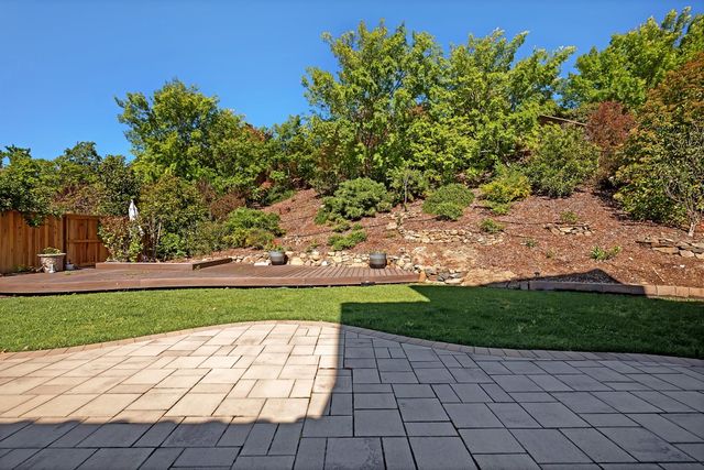 8013 Damico Dr, El Dorado Hills, CA 95762