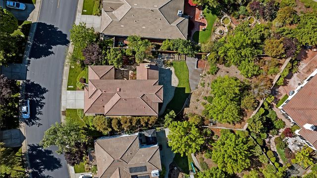 8013 Damico Dr, El Dorado Hills, CA 95762