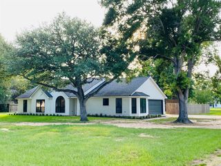 3907 Quail Circle, Sealy, TX 77474