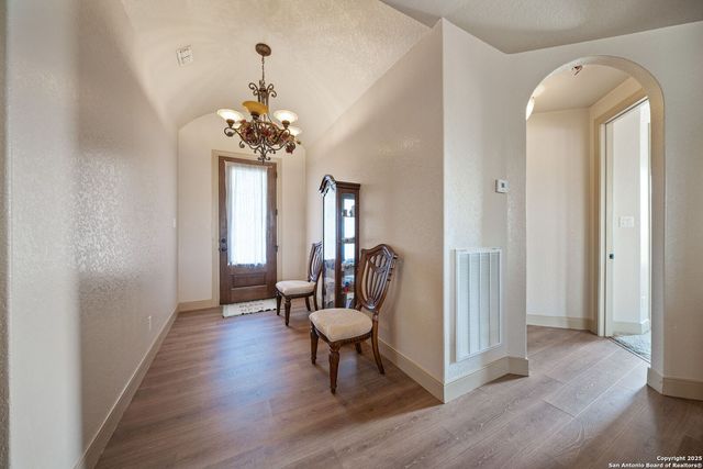 438 County Road 367, Hondo, TX 78861