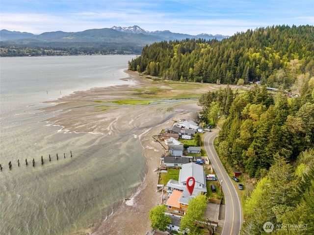 18651 NE North Shore Road, Tahuya, WA 98588