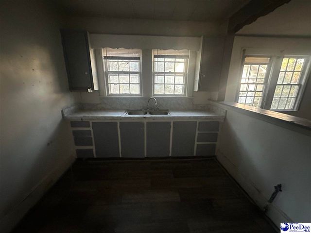 1415 Waverly Ave, Florence, SC 29501