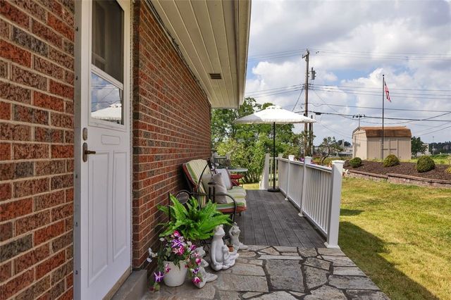 4790 Frich Dr, Whitehall, PA 15227