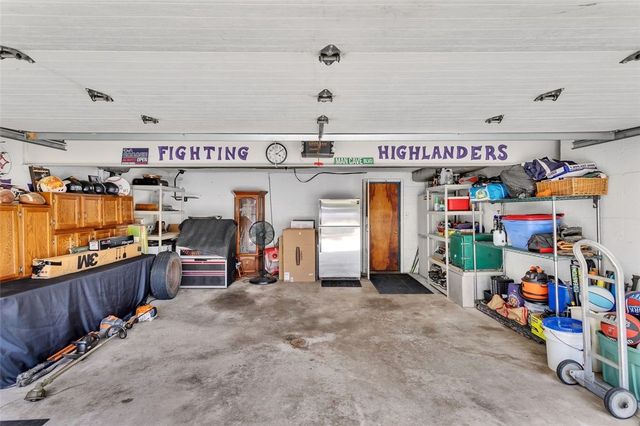 4790 Frich Dr, Whitehall, PA 15227