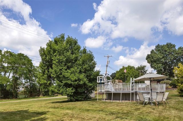 4790 Frich Dr, Whitehall, PA 15227