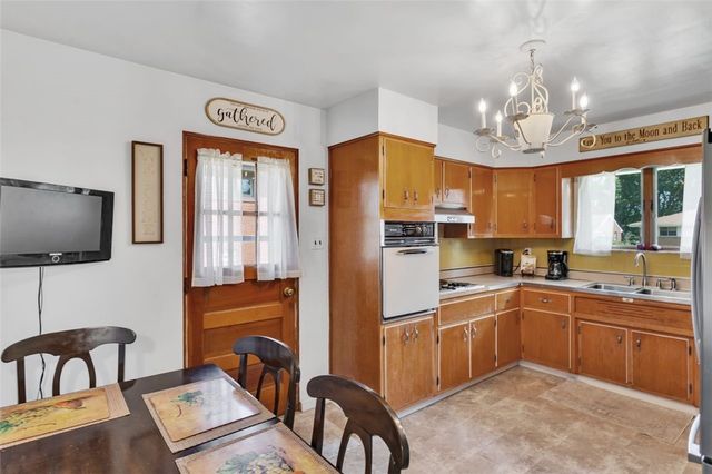 4790 Frich Dr, Whitehall, PA 15227