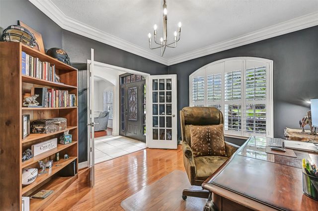 609 Forest Bend Lane, Friendswood, TX 77546