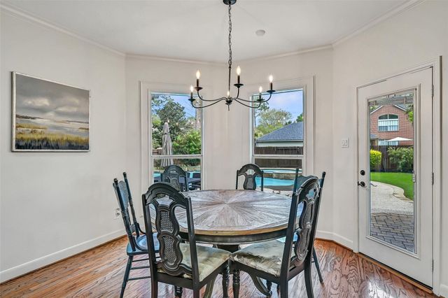 609 Forest Bend Lane, Friendswood, TX 77546