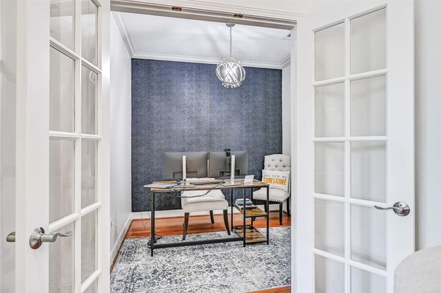 609 Forest Bend Lane, Friendswood, TX 77546