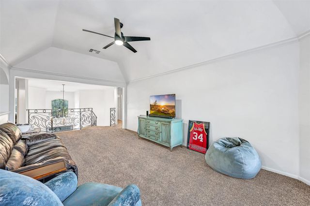 609 Forest Bend Lane, Friendswood, TX 77546