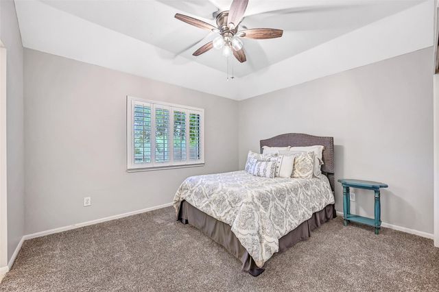 609 Forest Bend Lane, Friendswood, TX 77546