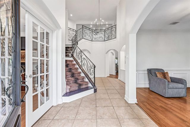 609 Forest Bend Lane, Friendswood, TX 77546