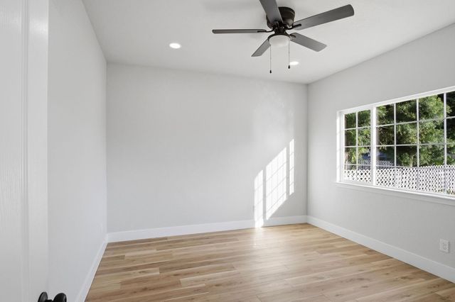 2009 W Willow St, Stockton, CA 95203