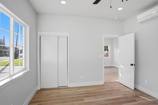 2009 W Willow St, Stockton, CA 95203