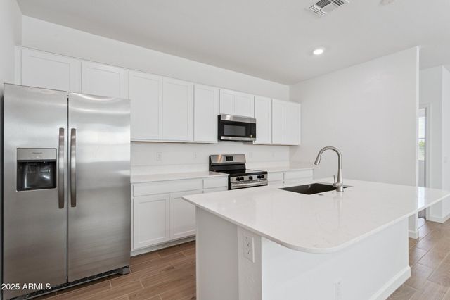 25974 W NANCY Lane, Buckeye, AZ 85326