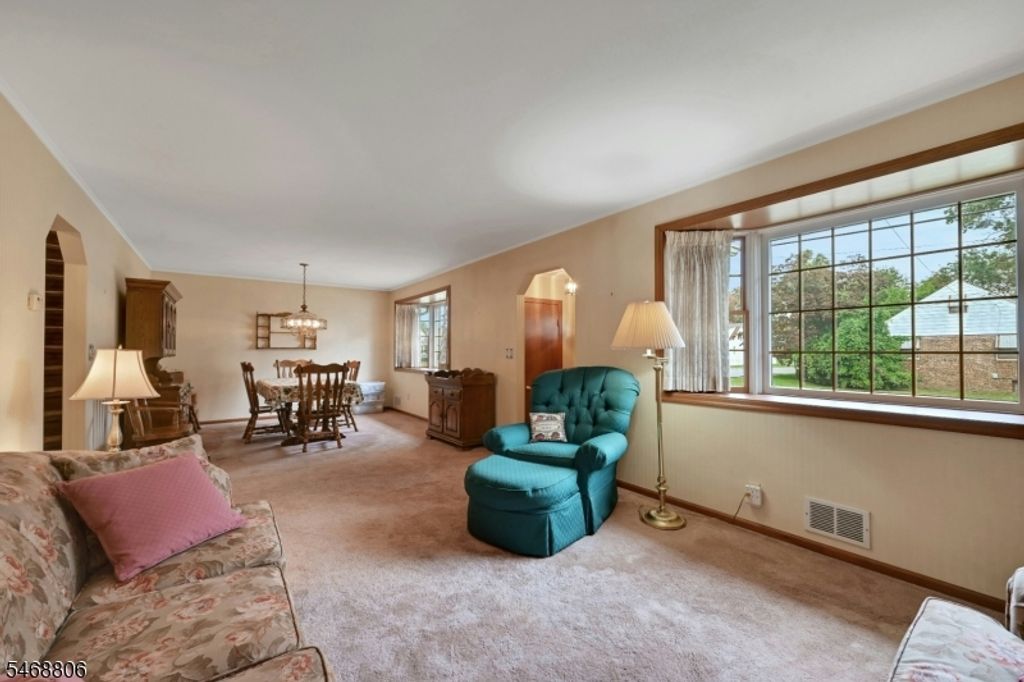 59 Chestnut Ave, Rochelle Park Twp., NJ 07662 — photo 4