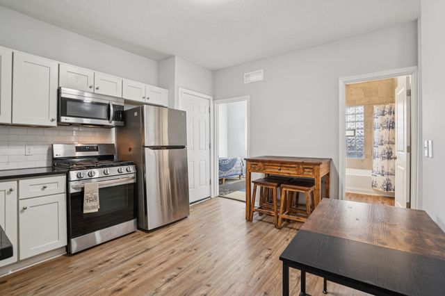 2635 Colfax Avenue N, Minneapolis, MN 55411