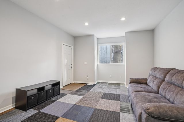 2635 Colfax Avenue N, Minneapolis, MN 55411