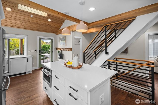 511 28th Avenue, Seattle, WA 98122