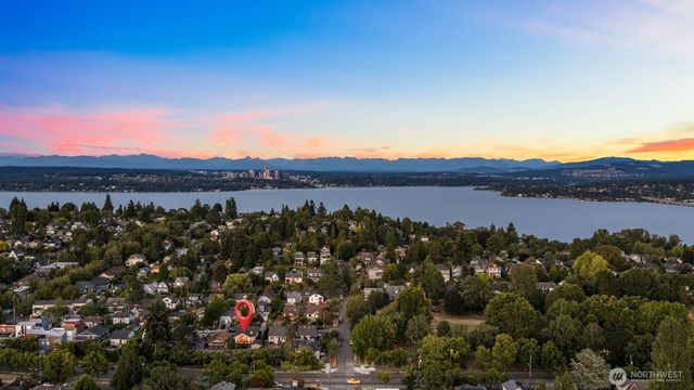 511 28th Avenue, Seattle, WA 98122