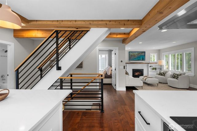 511 28th Avenue, Seattle, WA 98122
