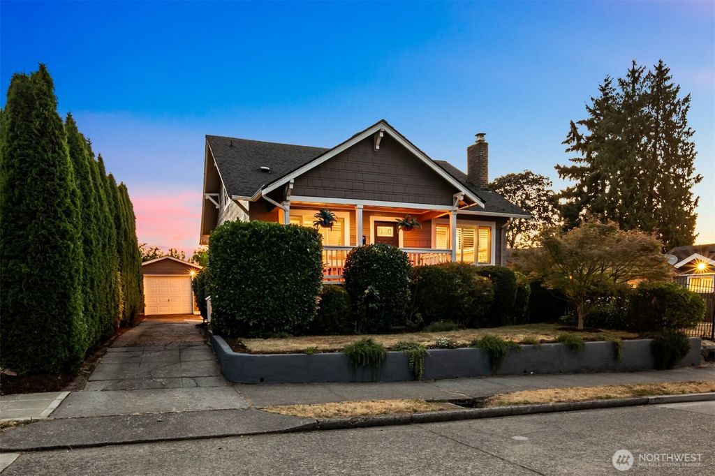 511 28th Avenue, Seattle, WA 98122