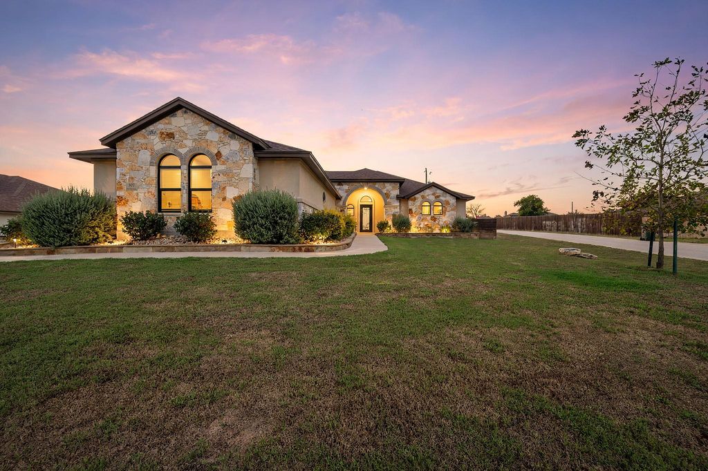 307 Bluestem CV, Georgetown, TX 78633