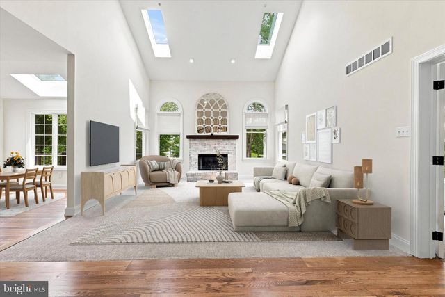 16 HEATHER WAY, Newtown Square, PA 19073