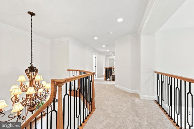 16 HEATHER WAY, Newtown Square, PA 19073
