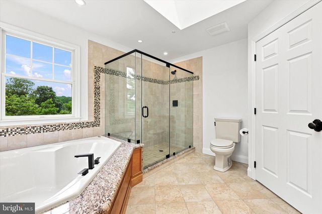 16 HEATHER WAY, Newtown Square, PA 19073