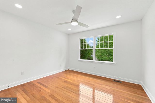 16 HEATHER WAY, Newtown Square, PA 19073