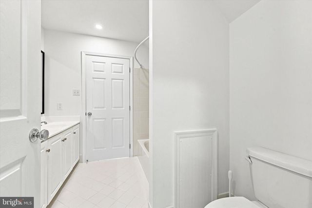 16 HEATHER WAY, Newtown Square, PA 19073