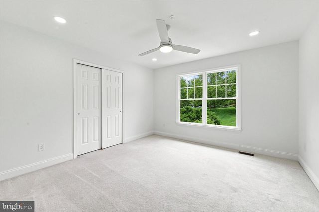 16 HEATHER WAY, Newtown Square, PA 19073