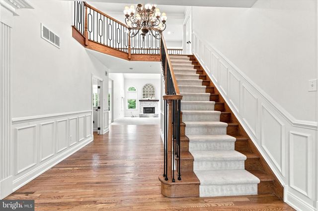 16 HEATHER WAY, Newtown Square, PA 19073