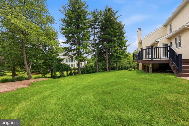 16 HEATHER WAY, Newtown Square, PA 19073