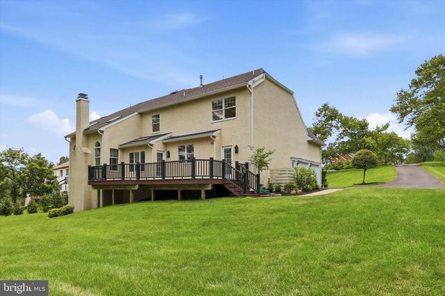 16 HEATHER WAY, Newtown Square, PA 19073