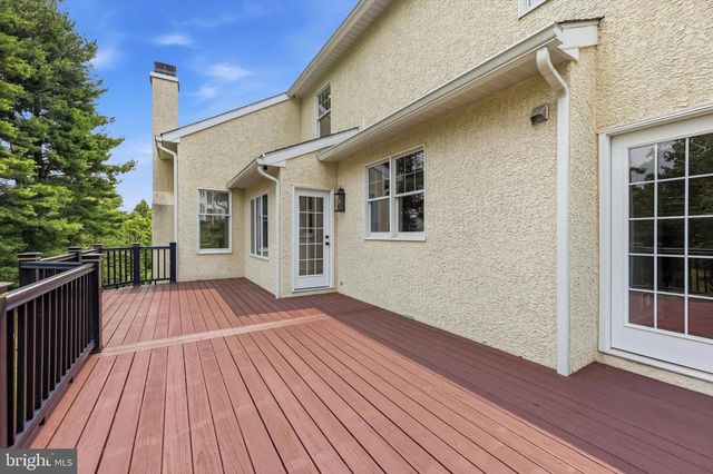 16 HEATHER WAY, Newtown Square, PA 19073